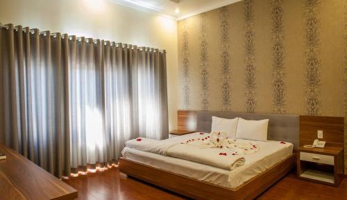 King Suite with Spa Bath