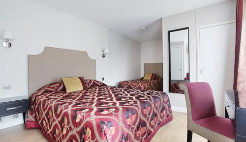 Triple Room with Bath or Shower