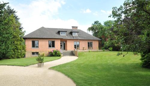 Seven-Bedroom House