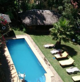 Six-Bedroom Villa 