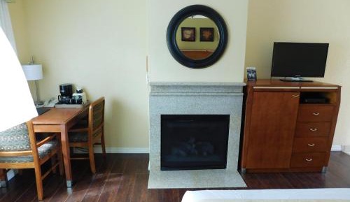 Queen Room with Two Queen Beds and Fireplace