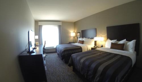 Deluxe Queen Room with Two Queen Beds and Mountain View - Non-Smoking
