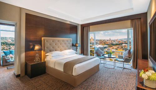 Grand Deluxe Suite