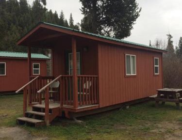 Camping Cabin with Shared Toilet/Showerhouse (3 Adults)