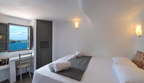 Superior Suite with Outdoor Hot Tub and Sunset View