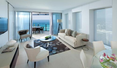 Three-Bedroom Ocean View Apartment