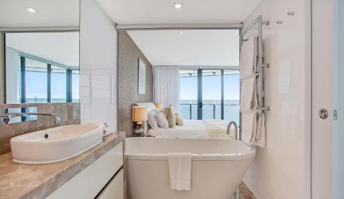 Four-Bedroom Sub Penthouse