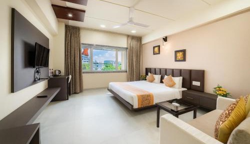 Deluxe King Room