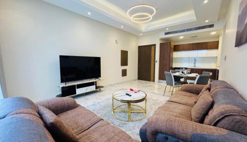 One-Bedroom Apartment with Balcony