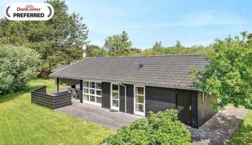 Five-Bedroom Holiday Home
