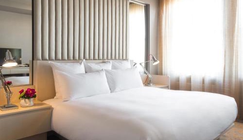 Luxury King Room
