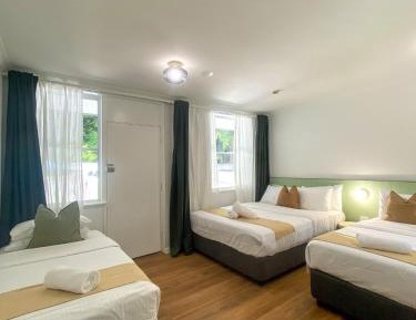 Deluxe Family Room