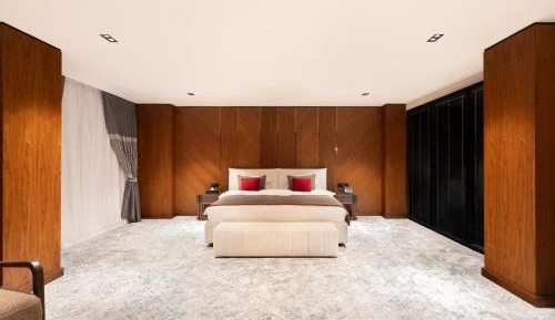 One-Bedroom Presidential Suite with Two King Beds - Non-Smoking