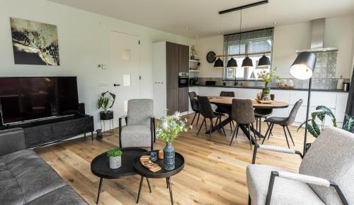 Three-Bedroom Holiday Home 