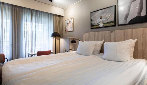 Standard King Room