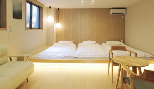 Japanese-Style Room