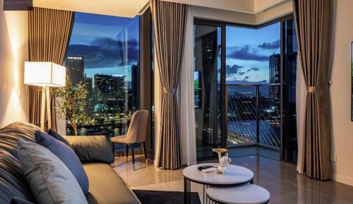 Four-Bedroom Luxury Apartment