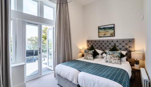 King Suite with Balcony