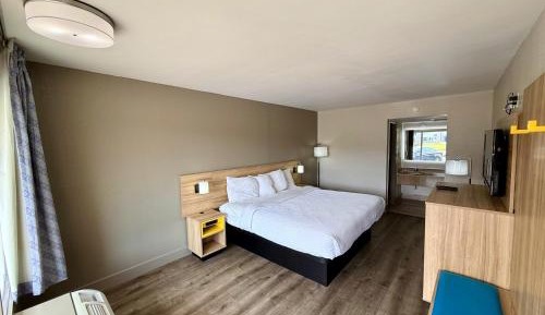 King Room - Disability Access/Non-Smoking