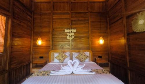 Double Room with Pool View