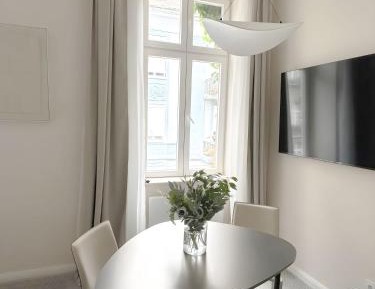 Suite Apartment