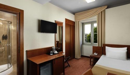 Classic Single Room