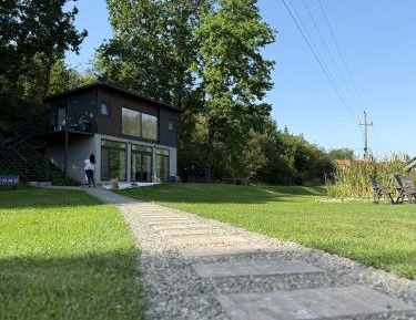 Three-Bedroom Holiday Home 