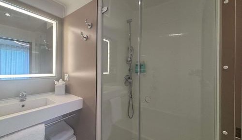 Superior Suite With One Double Bed And Two Single Beds