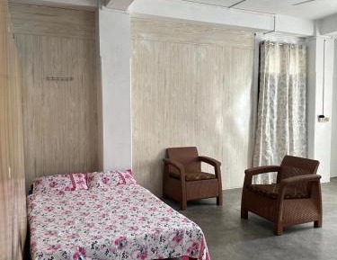 Double Room with Shared Bathroom