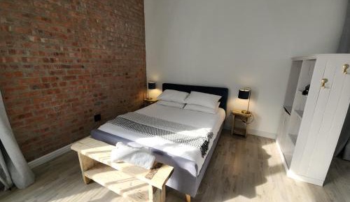 One-Bedroom Apartment - Non-Smoking