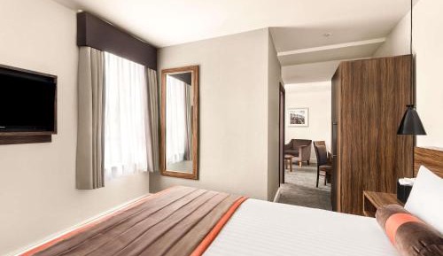 Junior Suite