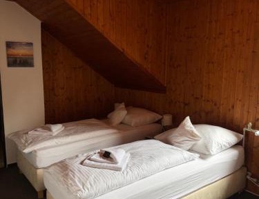 Twin Room with Bathroom