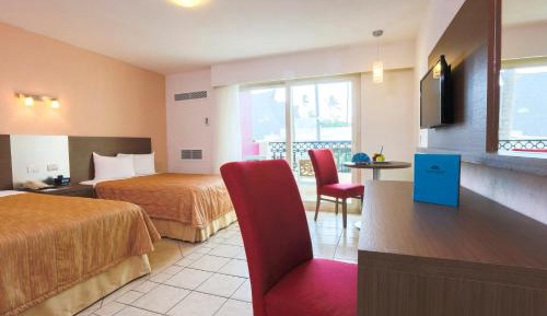 Standard Double Room with Garden View