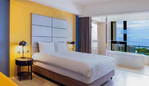 Premier King Room with Ocean View