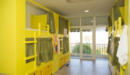 Bed in 12-Bed Mixed Dormitory Room