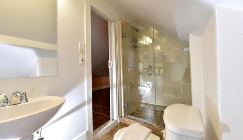 Bi Level Attic Suite