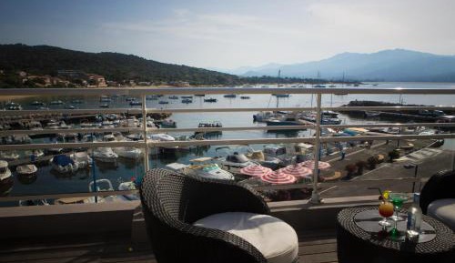 Suite (6 Adults) with Sea View