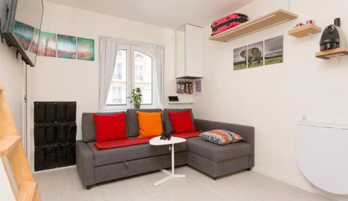 Deluxe Apartment 2