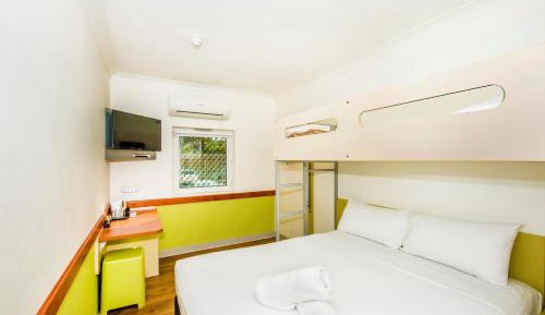 Standard Queen Room with Bunk Bed