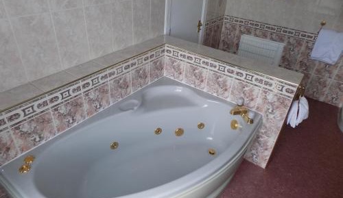 Deluxe Double or Twin Room with Spa Bath