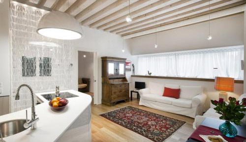 Two-Bedroom Apartment (4 Adults) - Calle Priuli Dei Cavalletti 96T