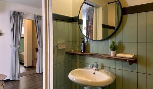 Triple Room with Bath