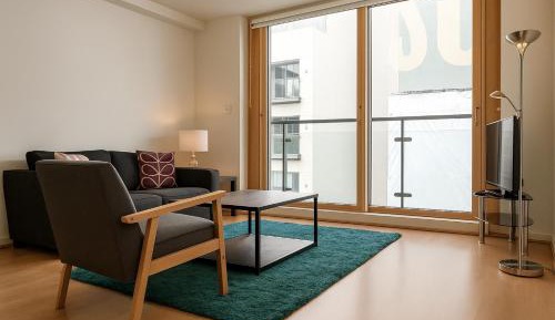 One-Bedroom Apartment - Featherstone Street