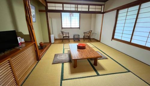 Japanese-Style Quadruple Room