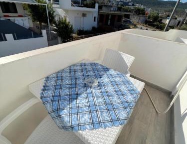 Studio with Balcony