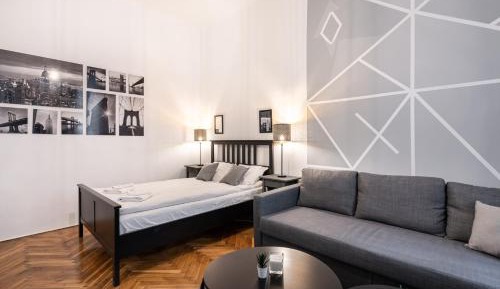 Superior One-Bedroom Apartment