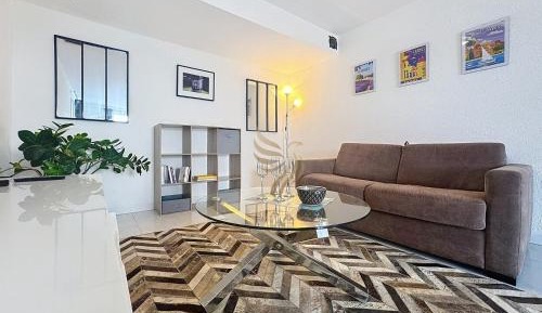One-Bedroom Apartment with Garden