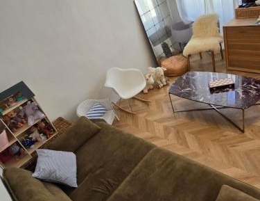 One-Bedroom Deluxe Apartment