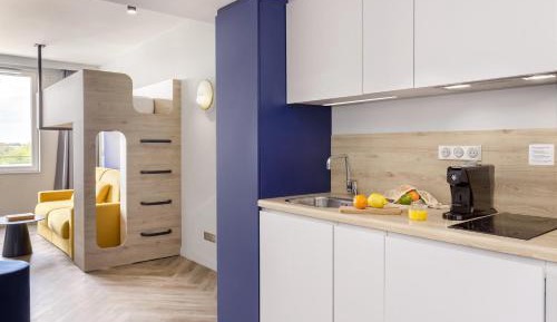 Large One-Bedroom Apartment
