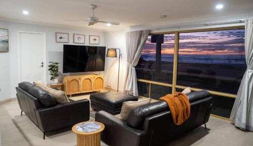 Three-Bedroom Villa Ocean Front